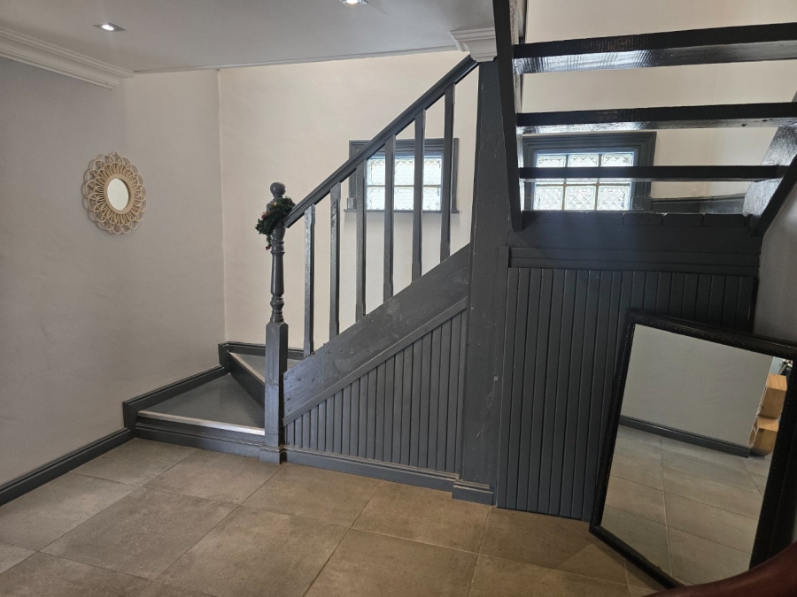 5 Bedroom Property for Sale in Portlands Western Cape